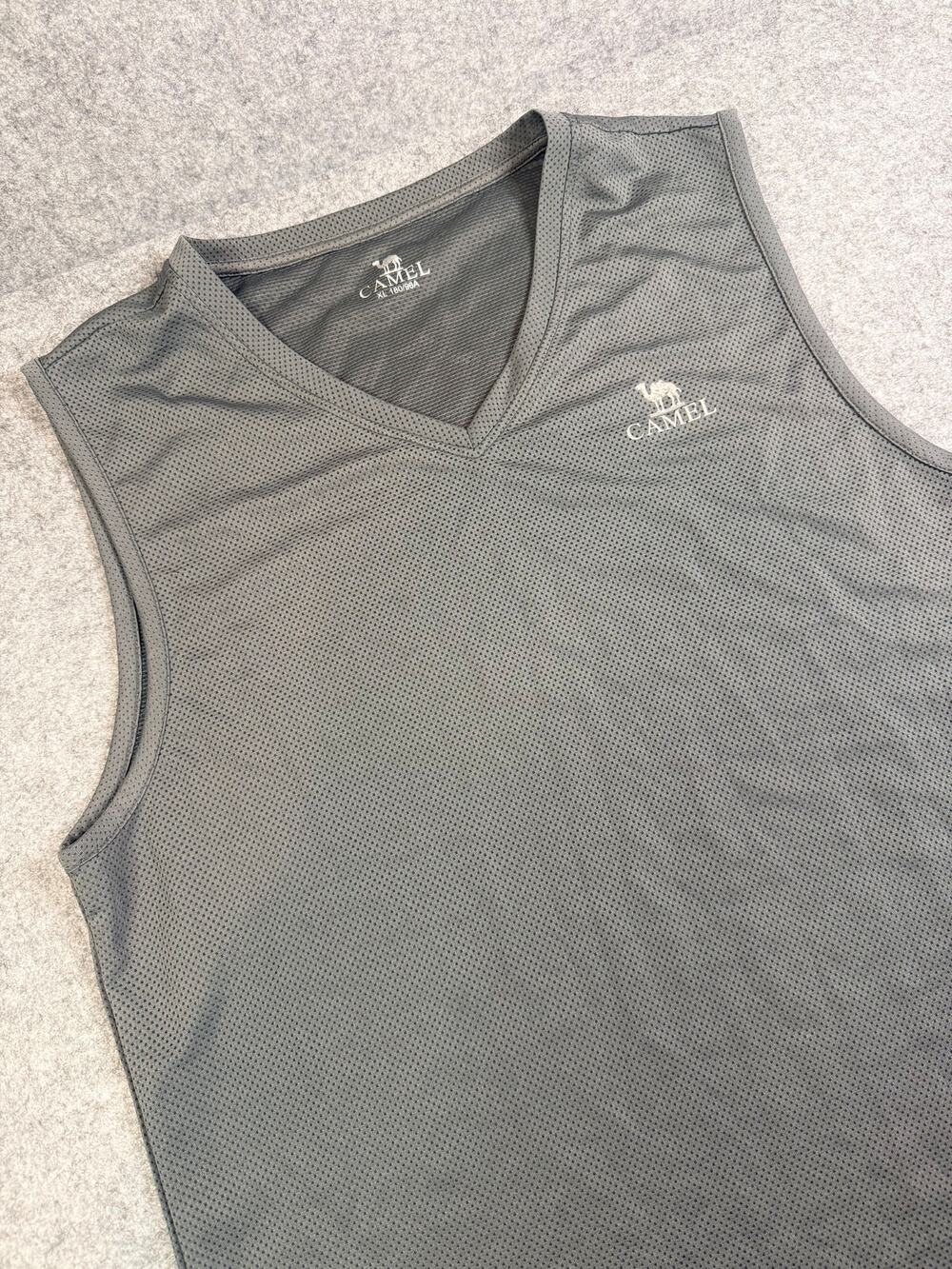 CAMEL Men's XL Gray Mesh V-Neck Sleeveless Athletic Shirt Outdoor